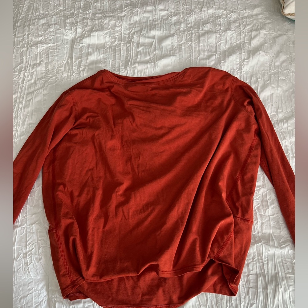 Lululemon top